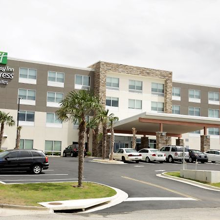 Holiday Inn Express & Suites Alabaster Exterior photo